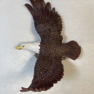 Nature's Window Bald Eagle In Flight Resin Night Light Plug In 7" Wingspan